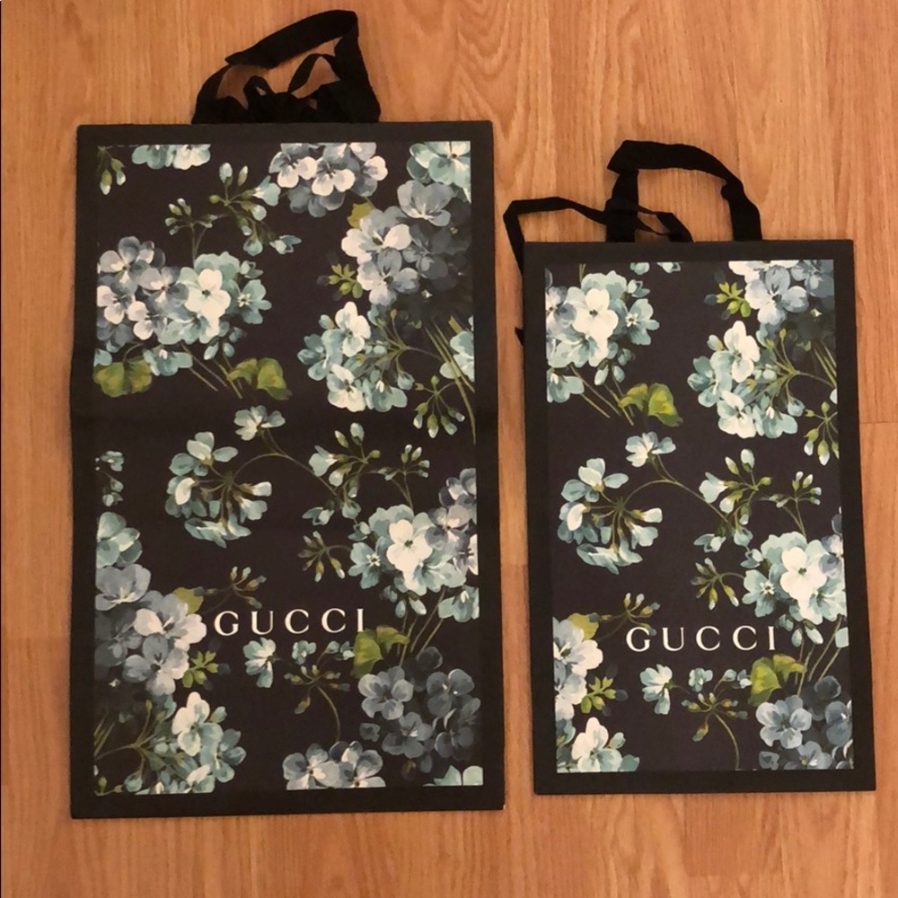 2 Gucci Floral paper shopping bags